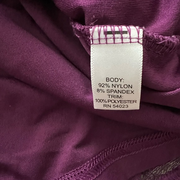 Banana Republic Lace Short Sleeve Blouse - Picture 4 of 4